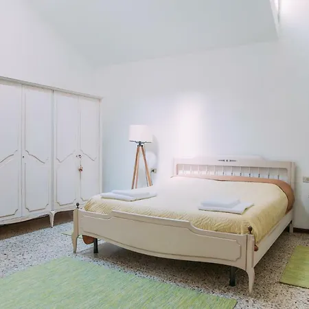 Arlecchino Apartman Bergamo