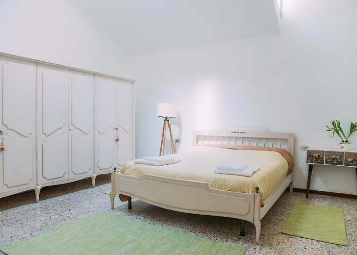 Arlecchino Апартаменти Бергамо